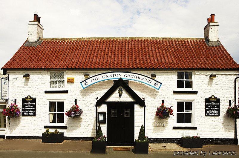 Ganton Greyhound Inn Extérieur photo