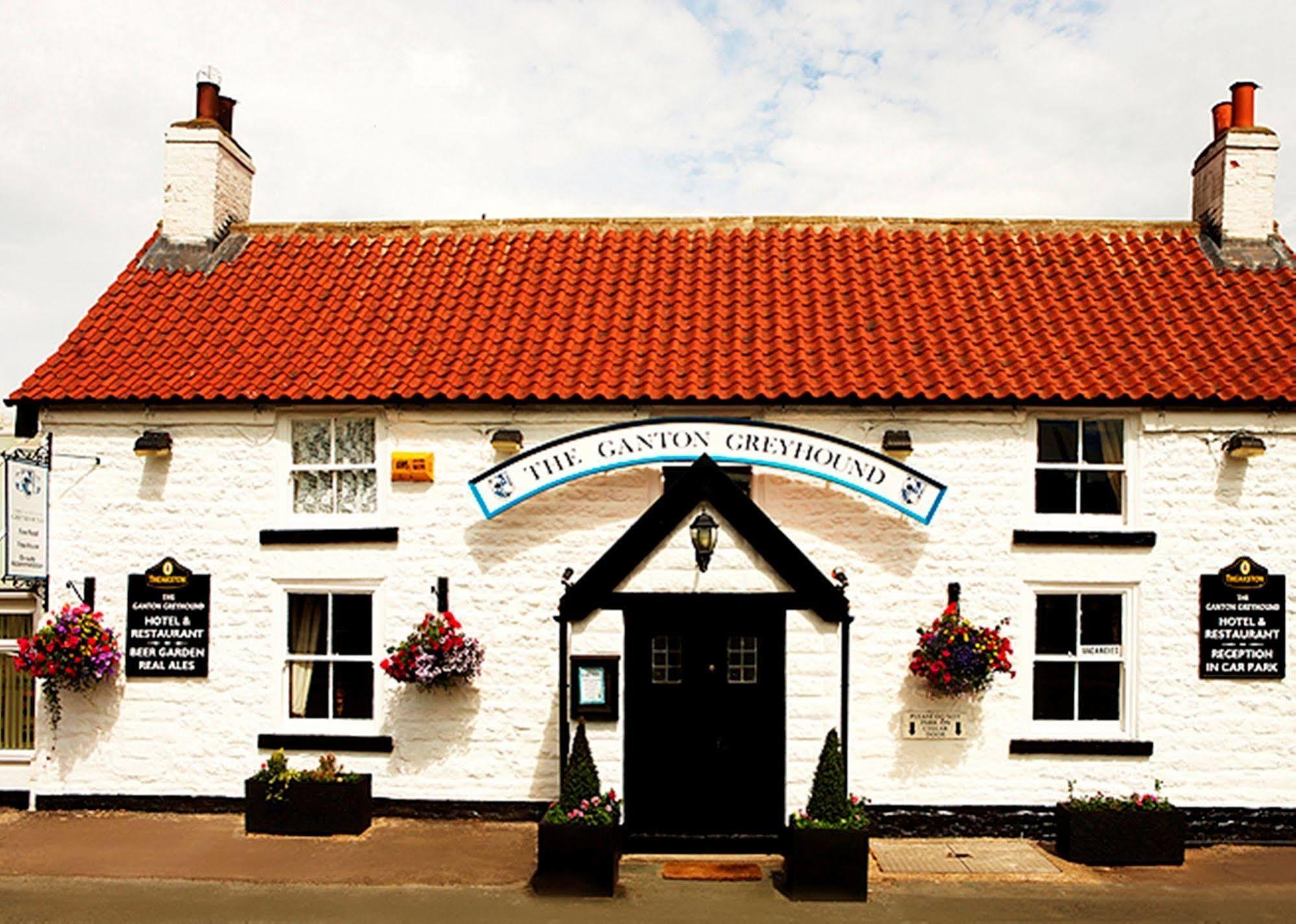 Ganton Greyhound Inn Extérieur photo